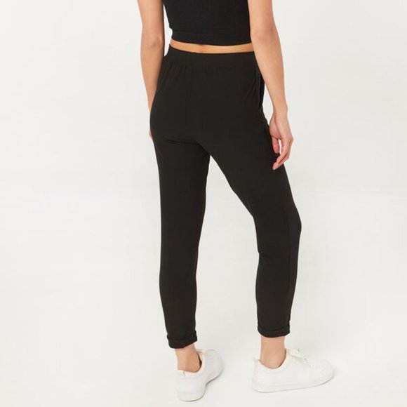 $5 Add-on | Soft high waist cropped joggers (S) - Picture 10 of 11